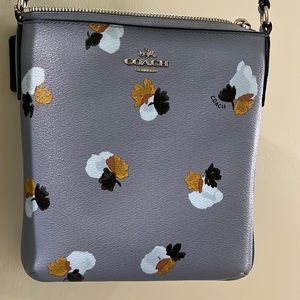 Coach crossbody purse with matching wallet